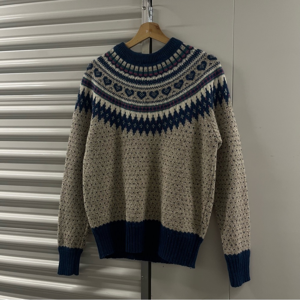 Vintage Women’s Woolrich Sweater